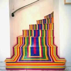 Tips for Decorating Your Staircase