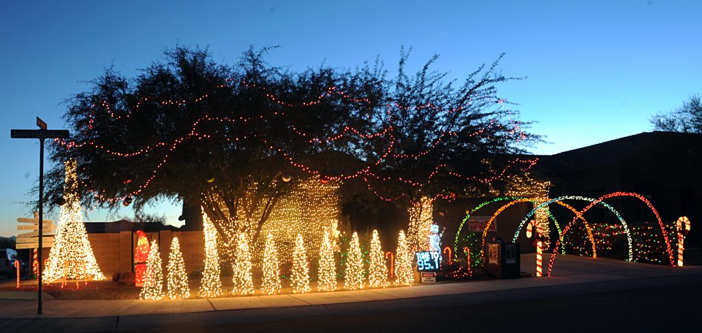 Ways to Decorate with Outdoor Christmas Lights