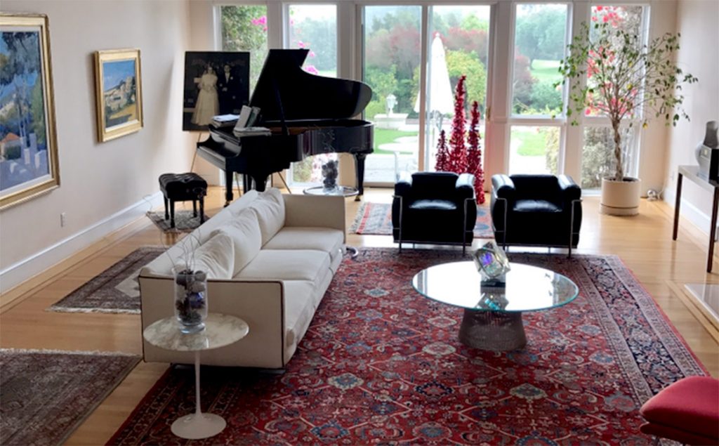 Adding Beauty and Elegance to Your Home with Oriental Rugs