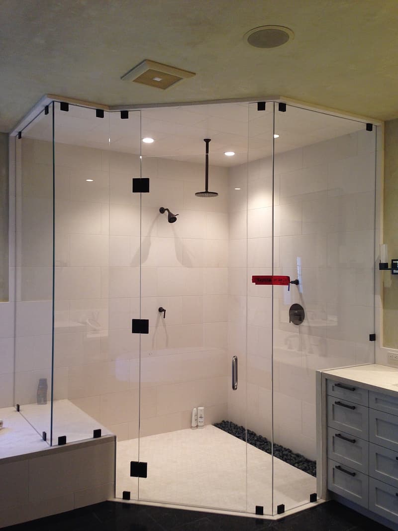 Types of Glass Shower Enclosures