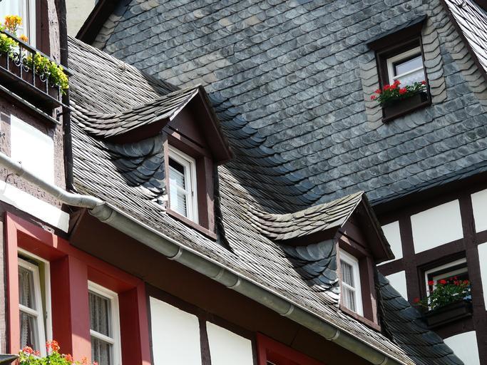 How to Install and Clean a Slate Roof