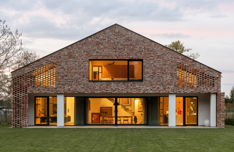 Why Choose Bricks To Build Your Home Facade?