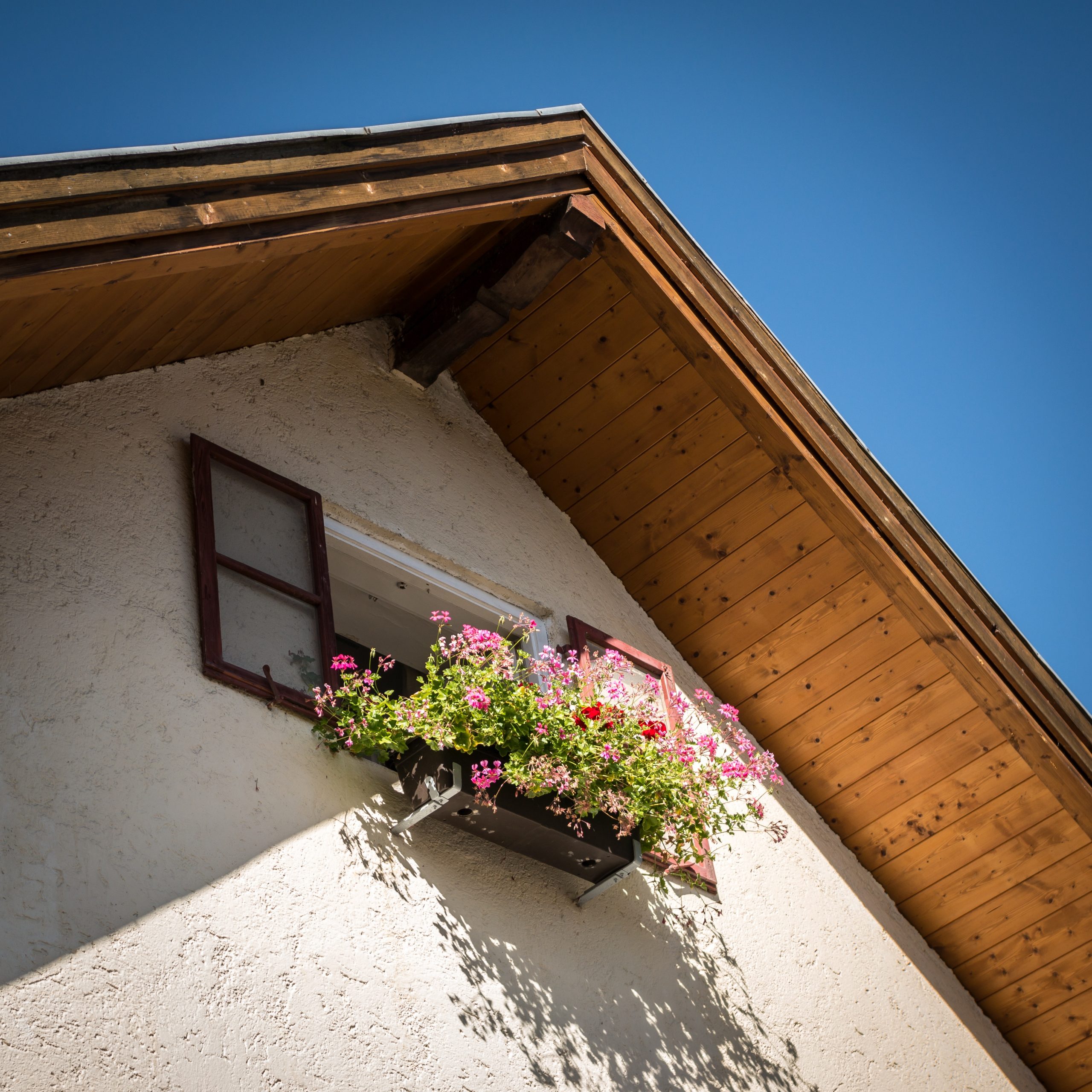 Why Choose a Gable Roof