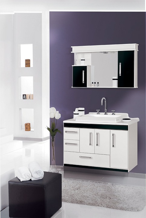 8 Key Factors to Consider When Choosing Bathroom Cabinets