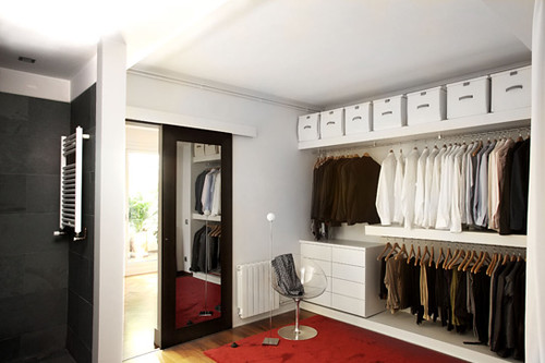 Transforming a Room Into Your Dressing Room
