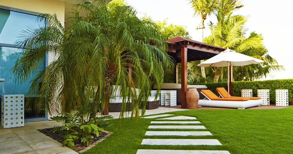 5 Steps to Transform Your Villa Garden into a Tropical Paradise